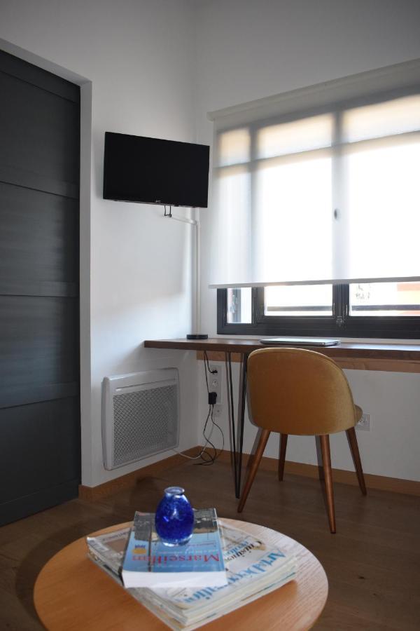 Les Jasmins Bed and Breakfast Marseillan  Buitenkant foto